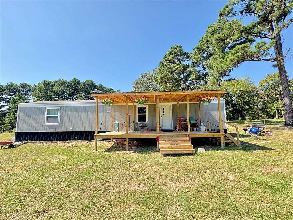 6 Acres of Land with Home for Sale in Canton, Texas