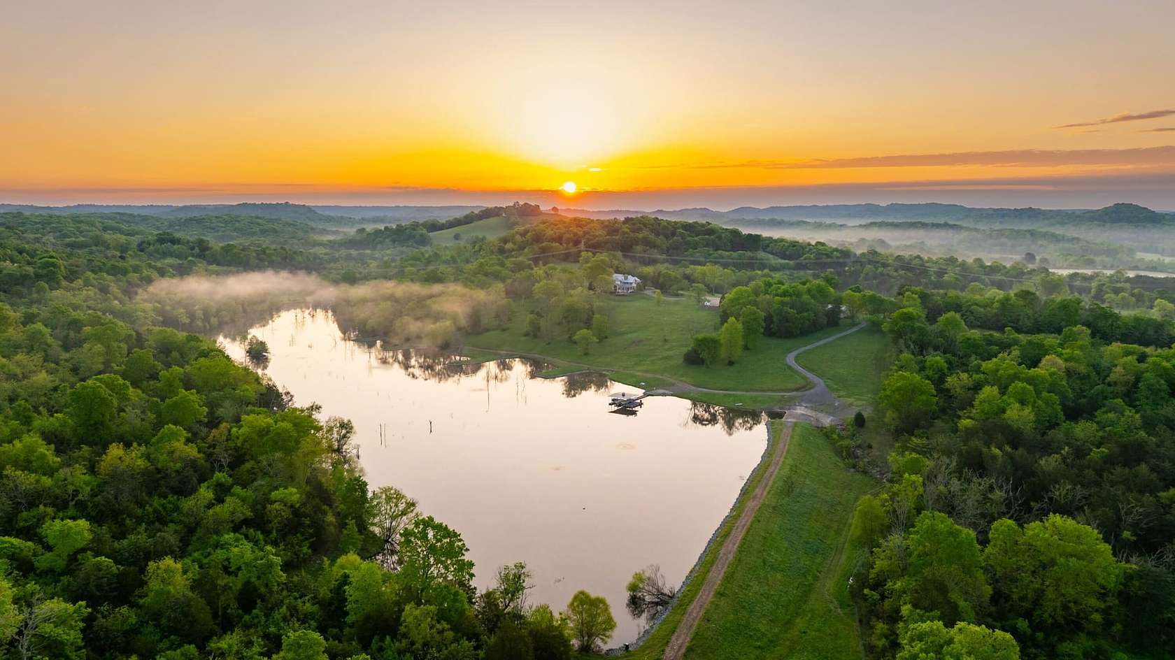 3,239 Acres of Land with Home for Sale in Petersburg, Tennessee