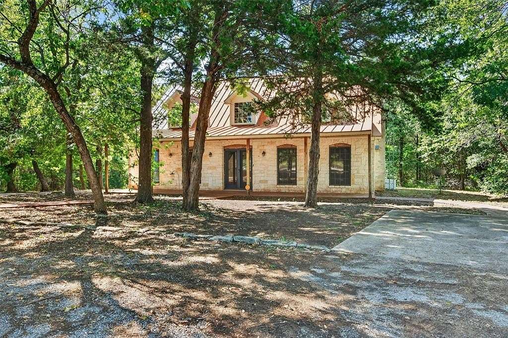 32 Acres of Recreational Land with Home for Sale in Bonham, Texas