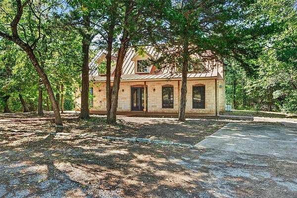 32 Acres of Recreational Land with Home for Sale in Bonham, Texas