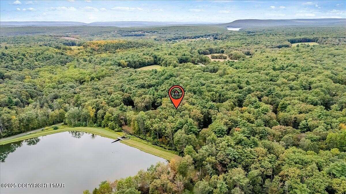 0.92 Acres of Residential Land for Sale in Kunkletown, Pennsylvania