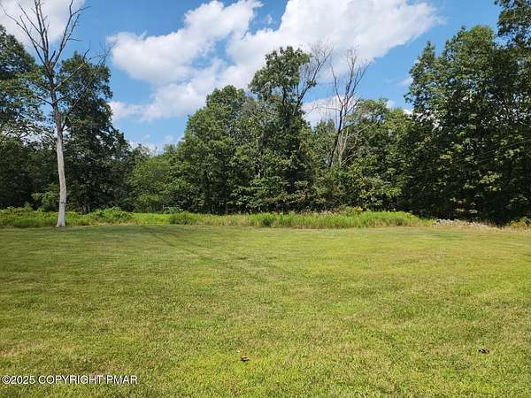 8.79 Acres of Land for Sale in East Stroudsburg, Pennsylvania