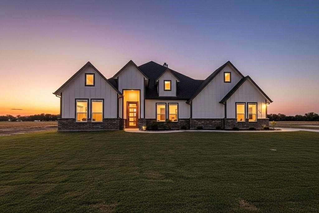 1.52 Acres of Residential Land with Home for Sale in Wolfe City, Texas