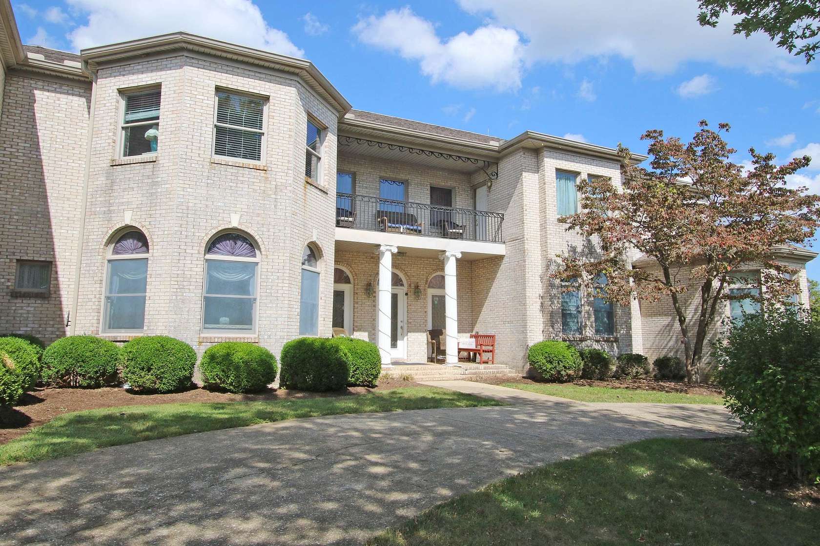 9 Acres of Residential Land with Home for Sale in Versailles, Kentucky