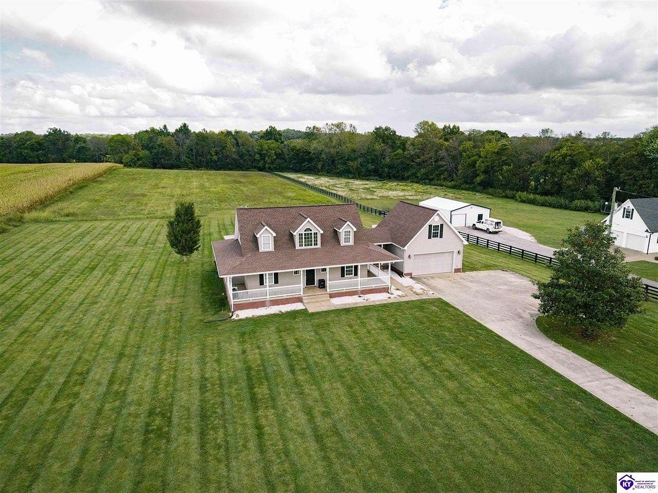 6.2 Acres of Residential Land with Home for Sale in Elizabethtown, Kentucky