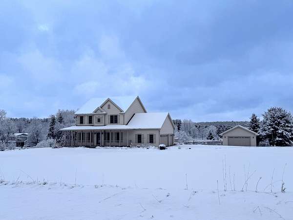 2.5 Acres of Residential Land with Home for Sale in Hartford, Wisconsin