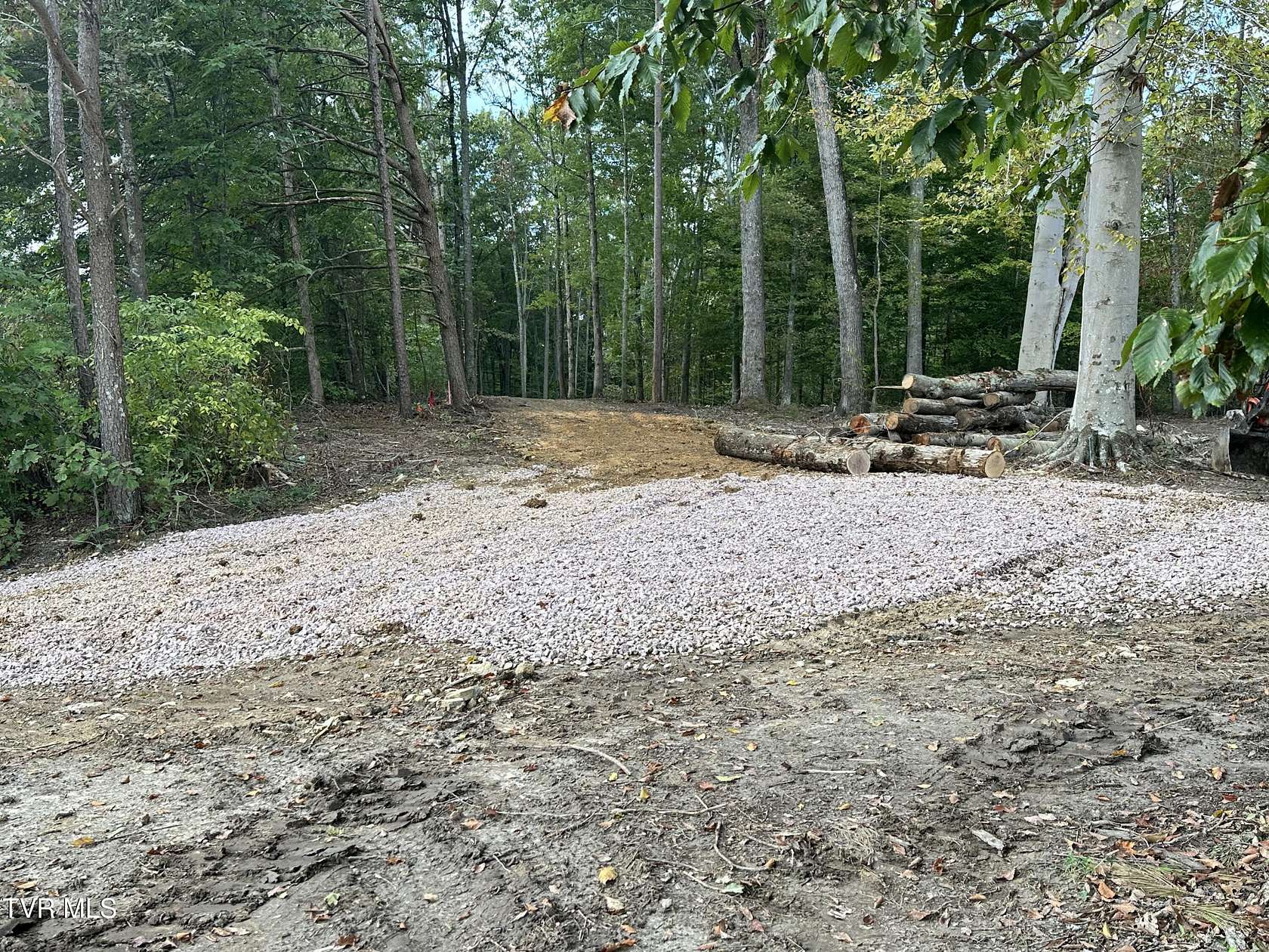 1 Acre of Residential Land for Sale in Rogersville, Tennessee