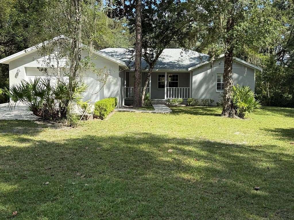 3.23 Acres of Residential Land with Home for Sale in Old Town, Florida