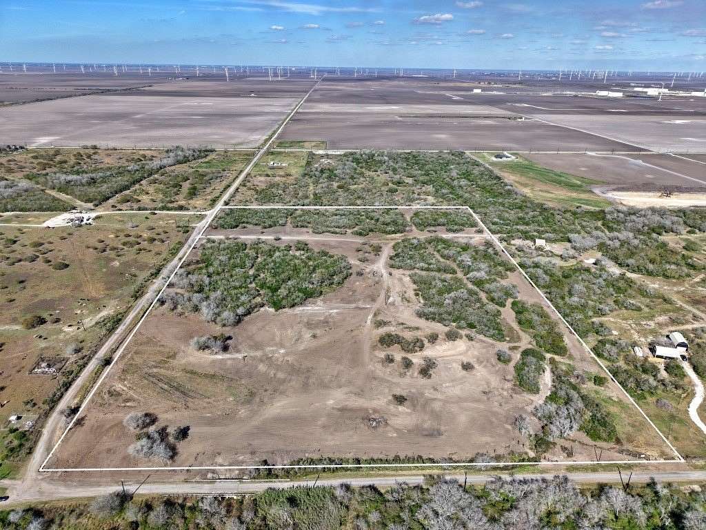 30 Acres of Recreational & Residential Land for Sale in Taft, Texas