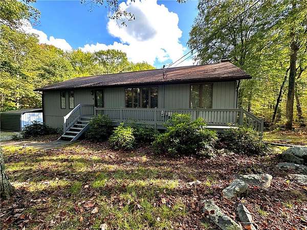 2.2 Acres of Residential Land with Home for Sale in Mount Pleasant, Pennsylvania