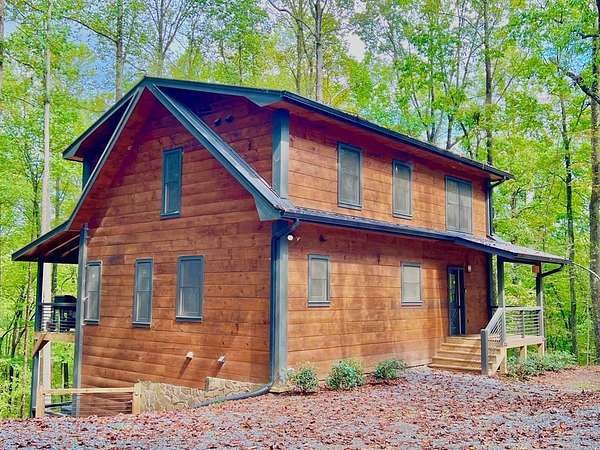 3.47 Acres of Residential Land with Home for Sale in Blue Ridge, Georgia