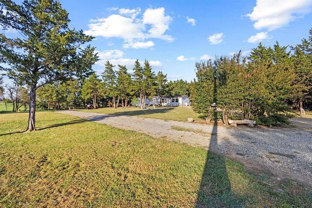 5.22 Acres of Residential Land with Home for Sale in Dodd City, Texas