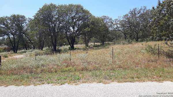 1.5 Acres of Residential Land for Sale in Natalia, Texas