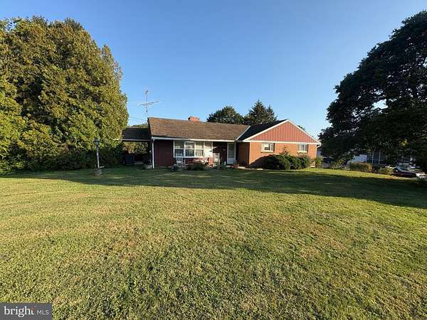 2.23 Acres of Residential Land with Home for Sale in Lancaster, Pennsylvania