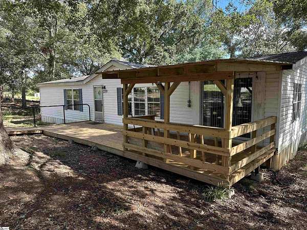 1.72 Acres of Residential Land with Home for Sale in Anderson, South Carolina