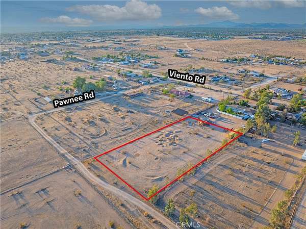 0.92 Acres of Residential Land for Sale in Apple Valley, California