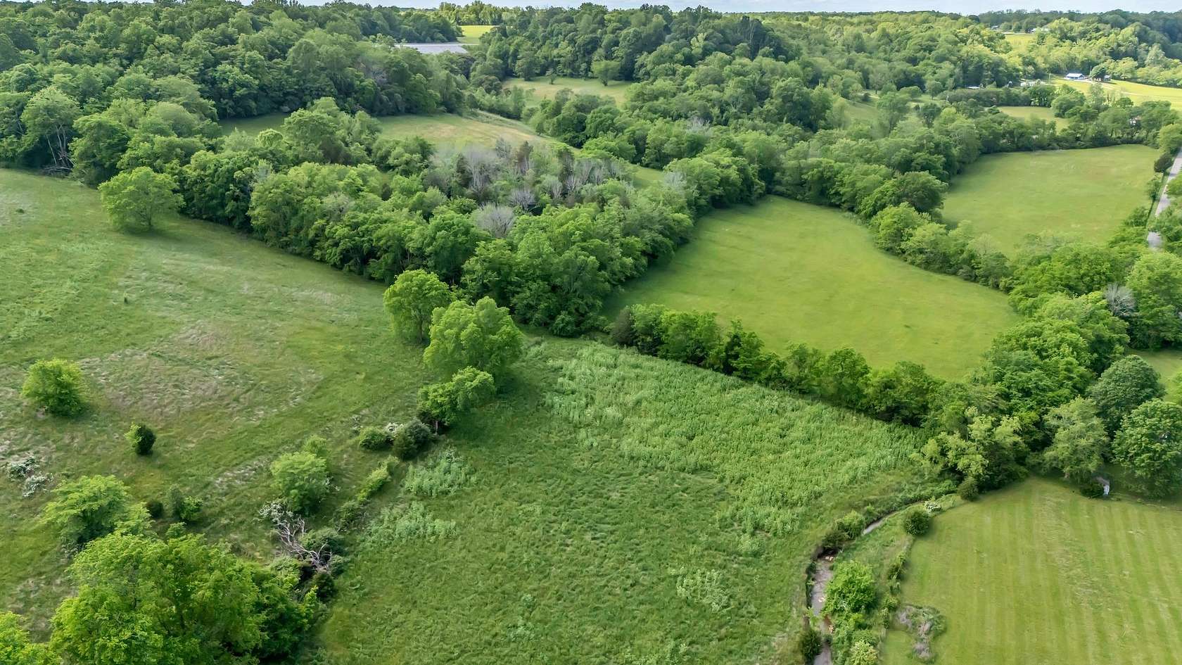 37 Acres of Land for Sale in Santa Fe, Tennessee