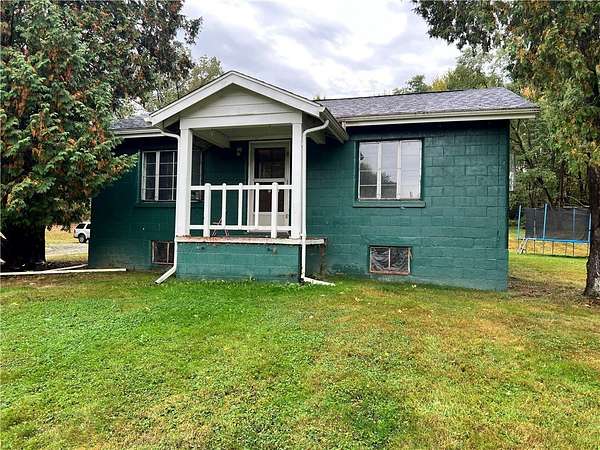 2.76 Acres of Residential Land with Home for Sale in Hempfield Township, Pennsylvania