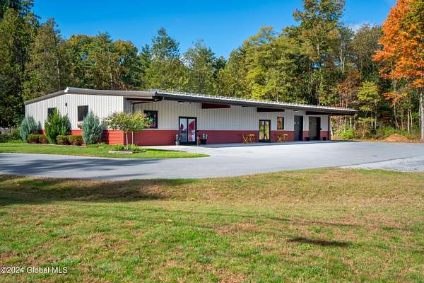 4.48 Acres of Commercial Land for Sale in Saratoga Springs, New York