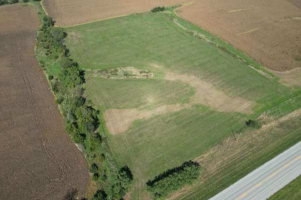 10.3 Acres of Land for Sale in Plano, Iowa