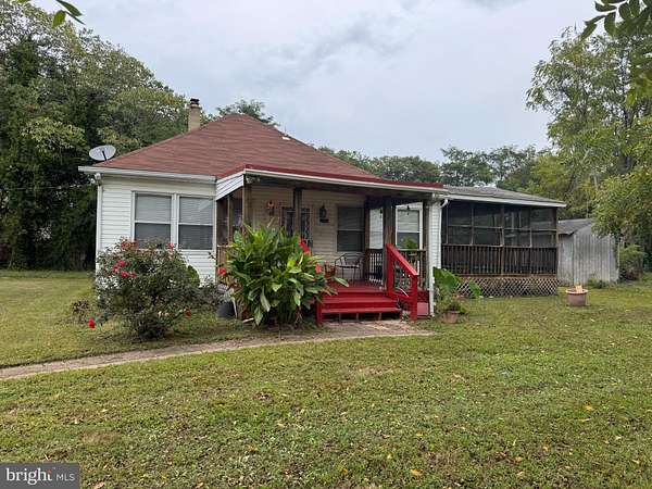 3.45 Acres of Residential Land with Home for Sale in Coltons Point, Maryland