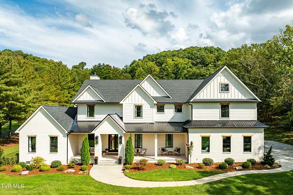 8 Acres of Residential Land with Home for Sale in Kingsport, Tennessee