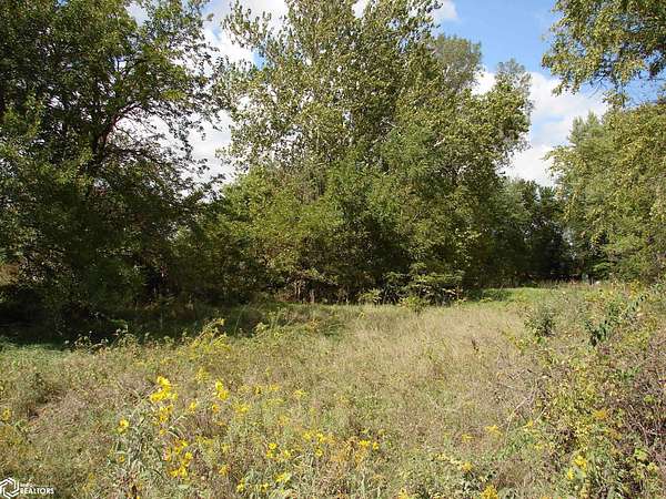 1.5 Acres of Land for Sale in Bonaparte, Iowa