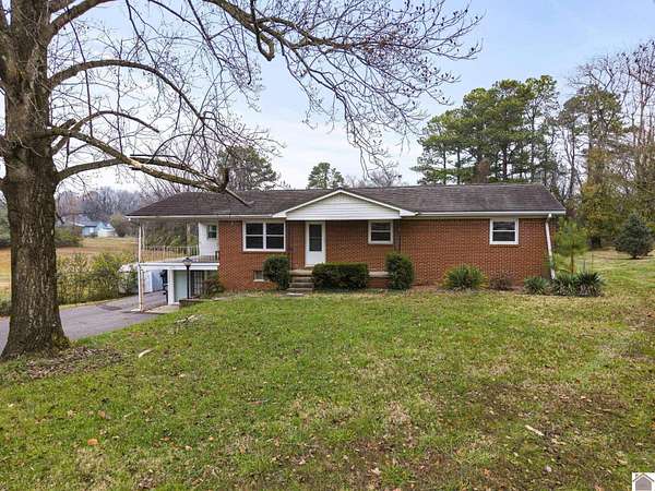 1.7 Acres of Land with Home for Sale in Paducah, Kentucky