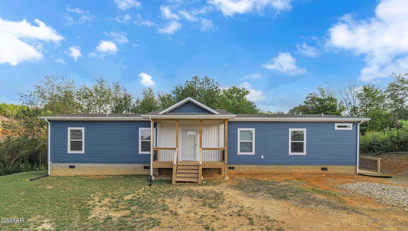 1.78 Acres of Residential Land with Home for Sale in Dandridge, Tennessee