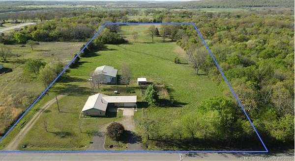 10 Acres of Residential Land with Home for Sale in Tahlequah, Oklahoma