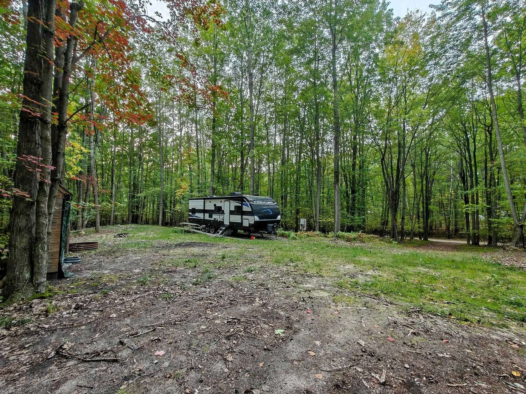 1.7 Acres of Residential Land for Sale in Farwell, Michigan