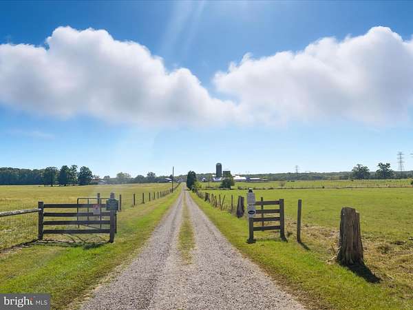 20.4 Acres of Agricultural Land with Home for Sale in Bealeton, Virginia