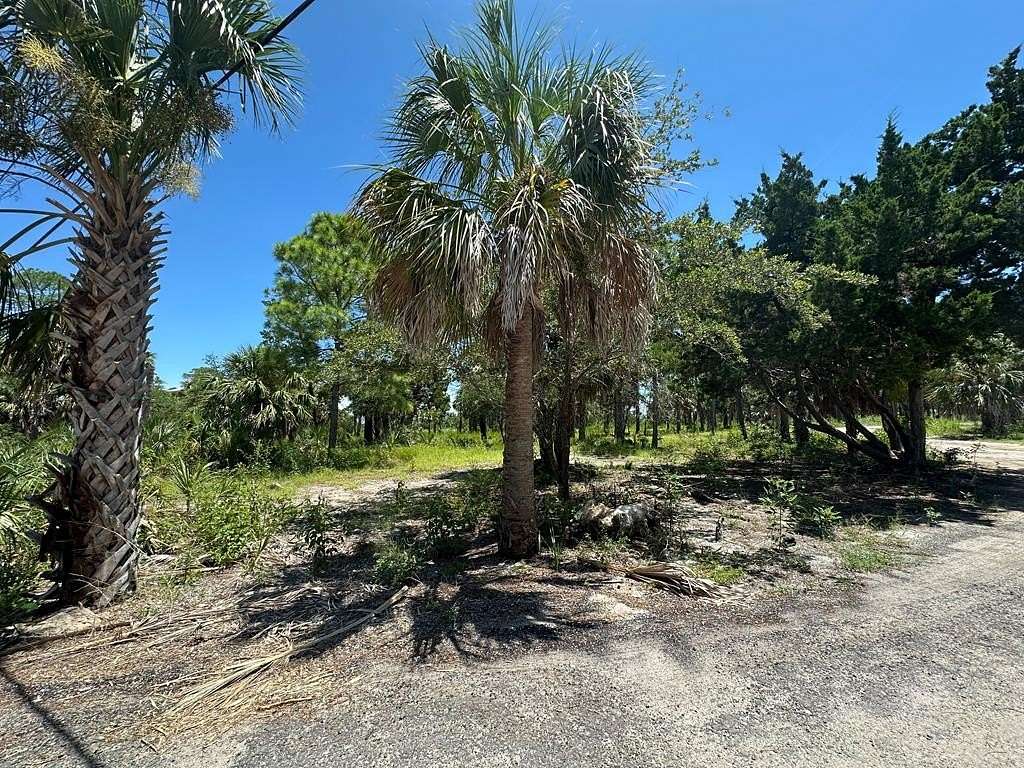 0.98 Acres of Residential Land for Sale in Cedar Key, Florida