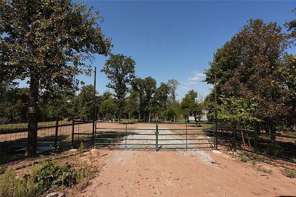 2.48 Acres of Residential Land for Sale in Noble, Oklahoma