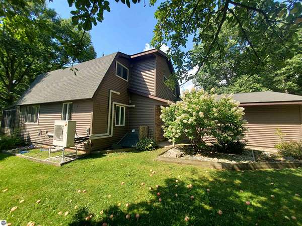 1.65 Acres of Residential Land with Home for Sale in Lake City, Michigan