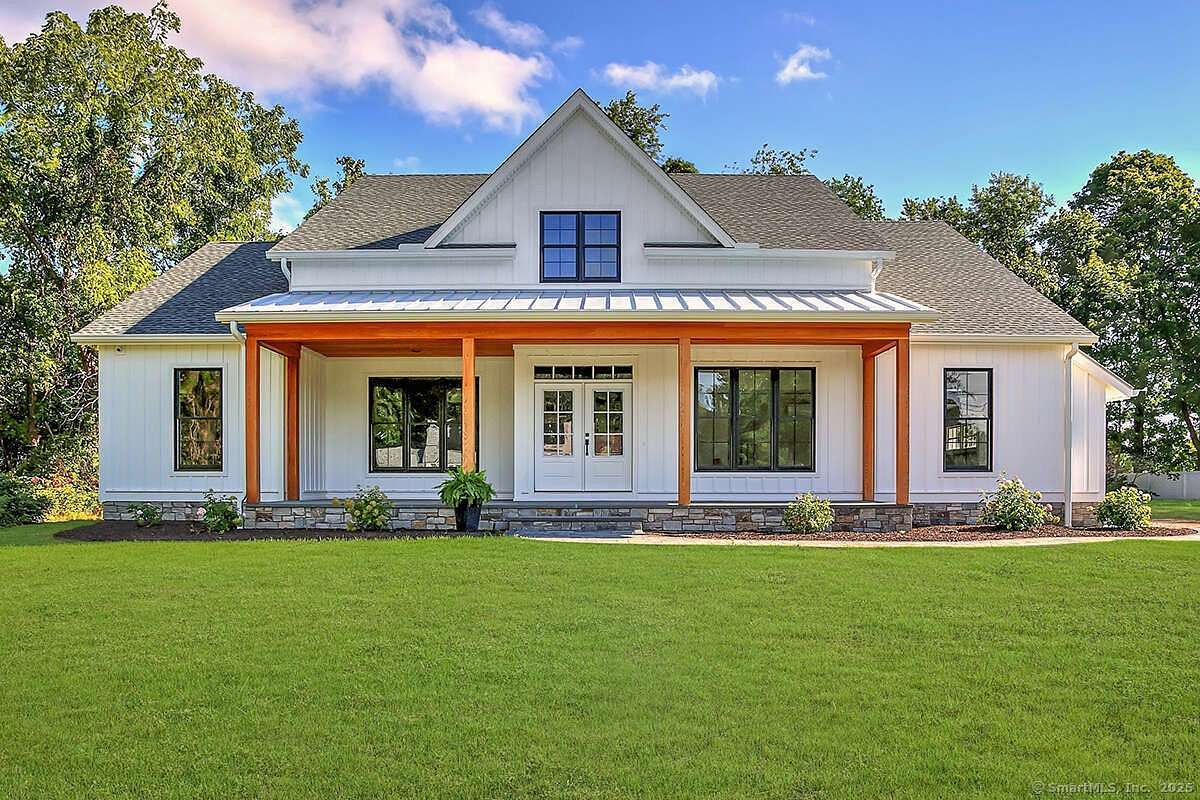 1.62 Acres of Residential Land with Home for Sale in Goshen, Connecticut