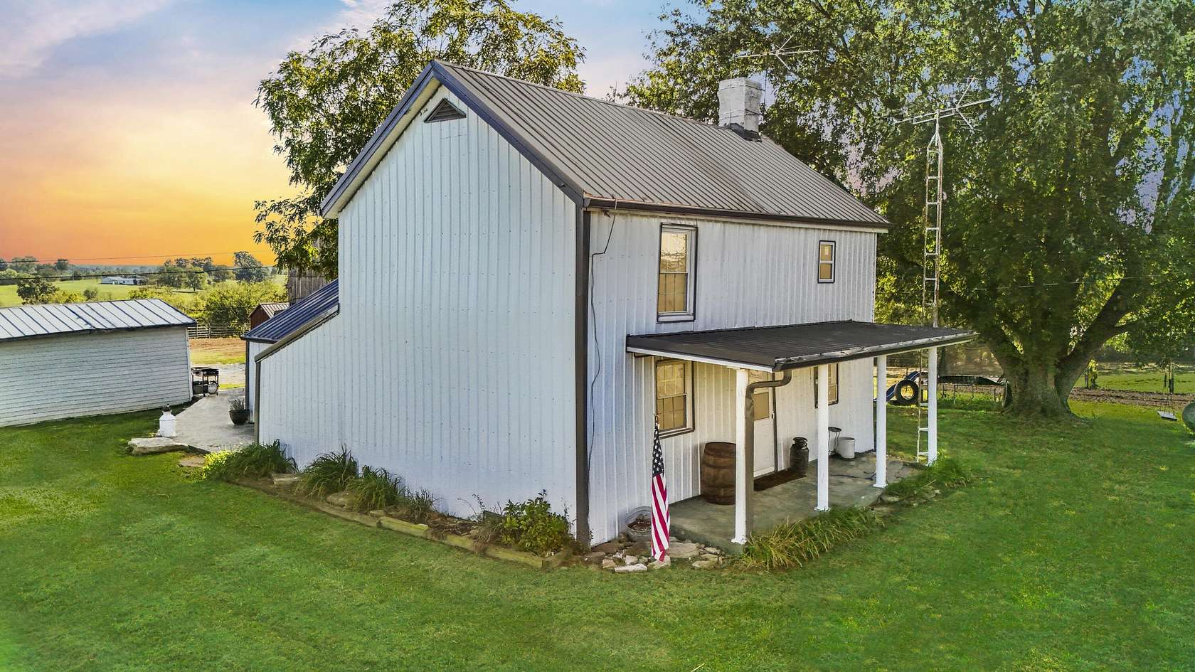 9.64 Acres of Residential Land with Home for Sale in Berry, Kentucky