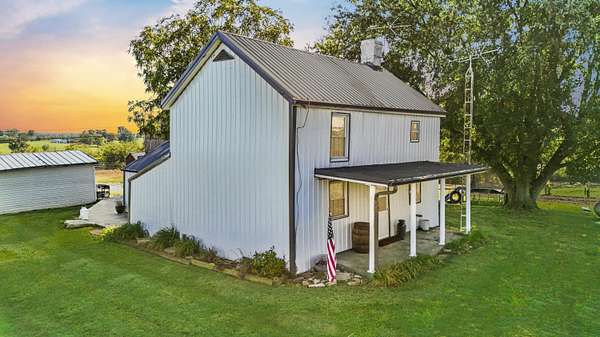 9.64 Acres of Residential Land with Home for Sale in Berry, Kentucky