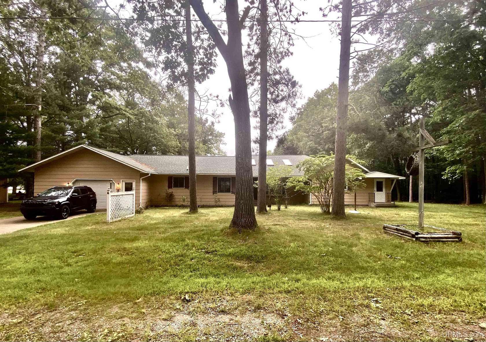 2.28 Acres of Residential Land with Home for Sale in Gladstone, Michigan