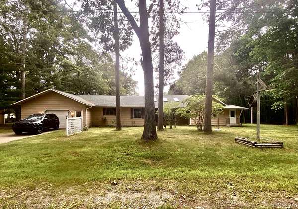 2.28 Acres of Residential Land with Home for Sale in Gladstone, Michigan