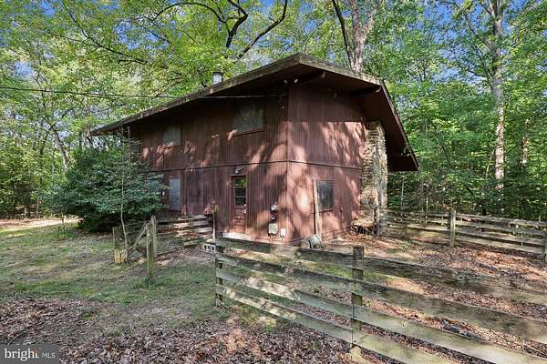 5.2 Acres of Land with Home for Sale in Accokeek, Maryland