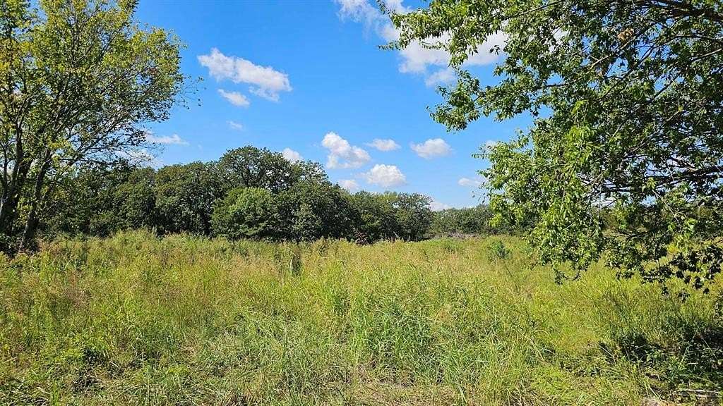 8 Acres of Land for Sale in Denton, Texas
