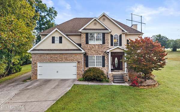 1.53 Acres of Residential Land with Home for Sale in Heiskell, Tennessee