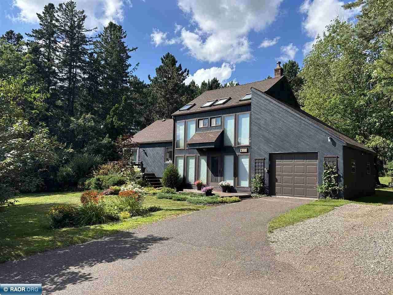 1.74 Acres of Residential Land with Home for Sale in Duluth, Minnesota