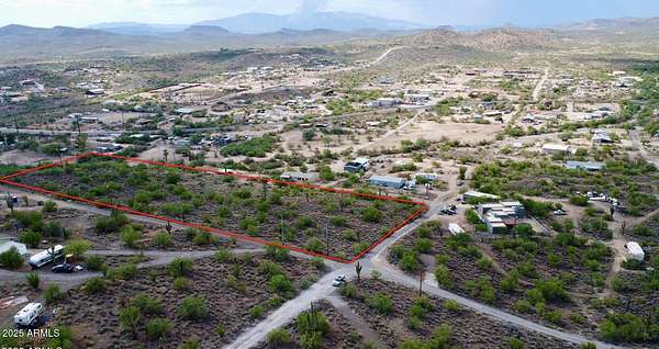 1.25 Acres of Residential Land for Sale in New River, Arizona