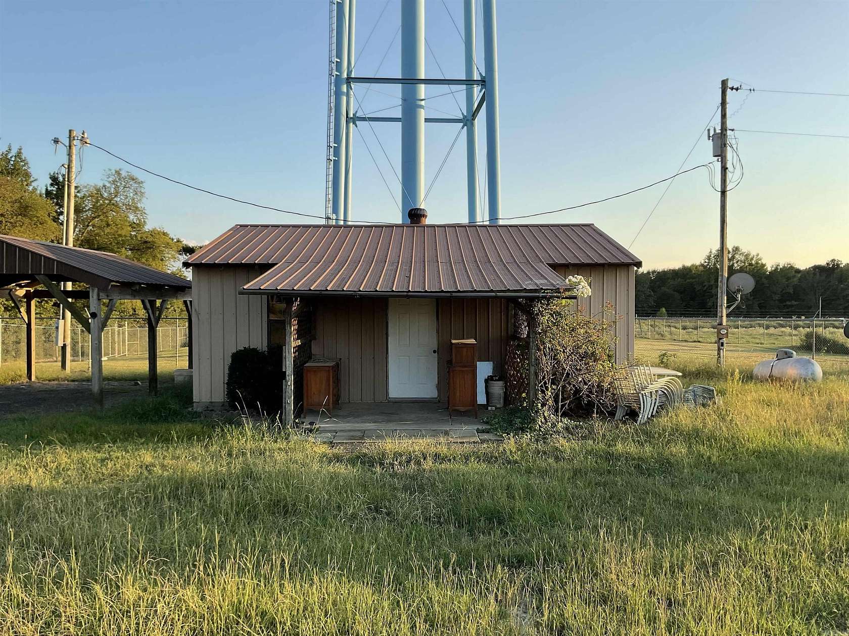 19.5 Acres of Land with Home for Sale in Umpire, Arkansas