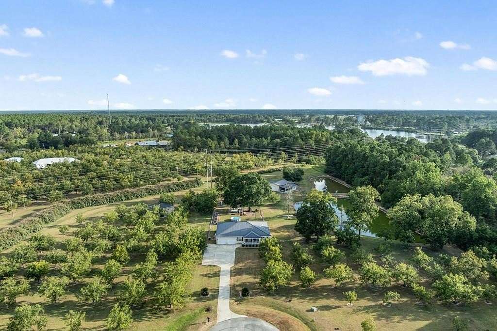 7 Acres of Land with Home for Sale in Moultrie, Georgia