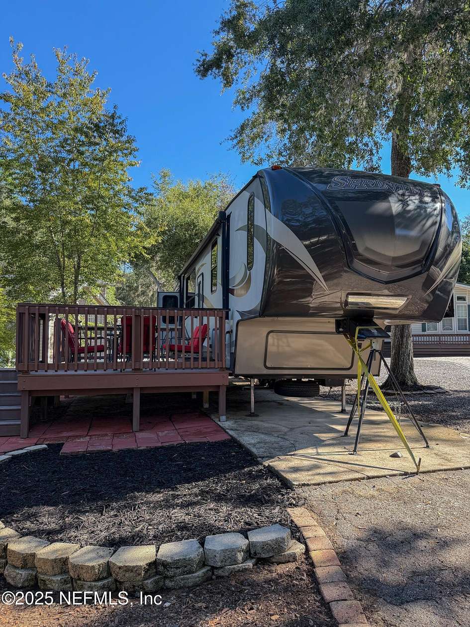 0.07 Acres of Residential Land for Sale in Salt Springs, Florida