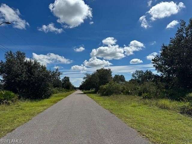 0.25 Acres of Residential Land for Sale in Lehigh Acres, Florida