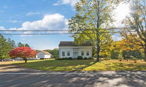 35.5 Acres of Recreational Land with Home for Sale in Killingworth, Connecticut